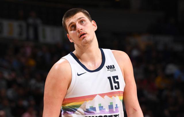 她的参与不 她的参与不