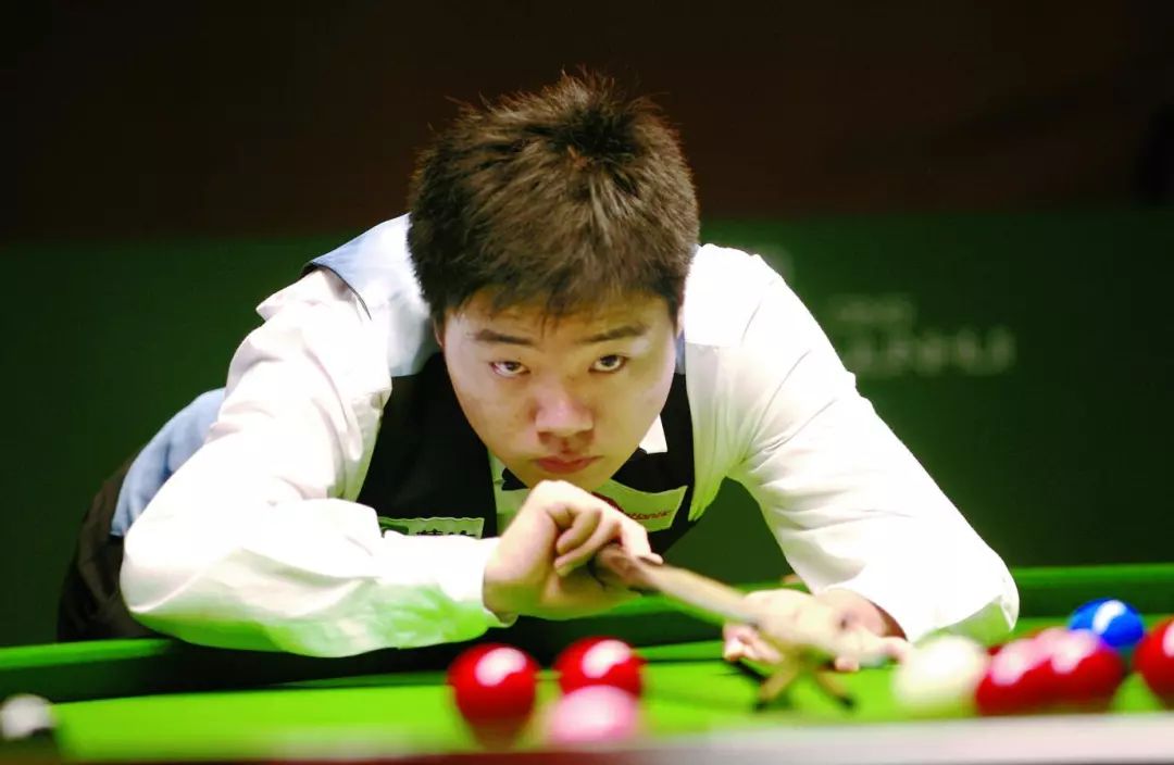 狼队以其顽 狼队以其顽