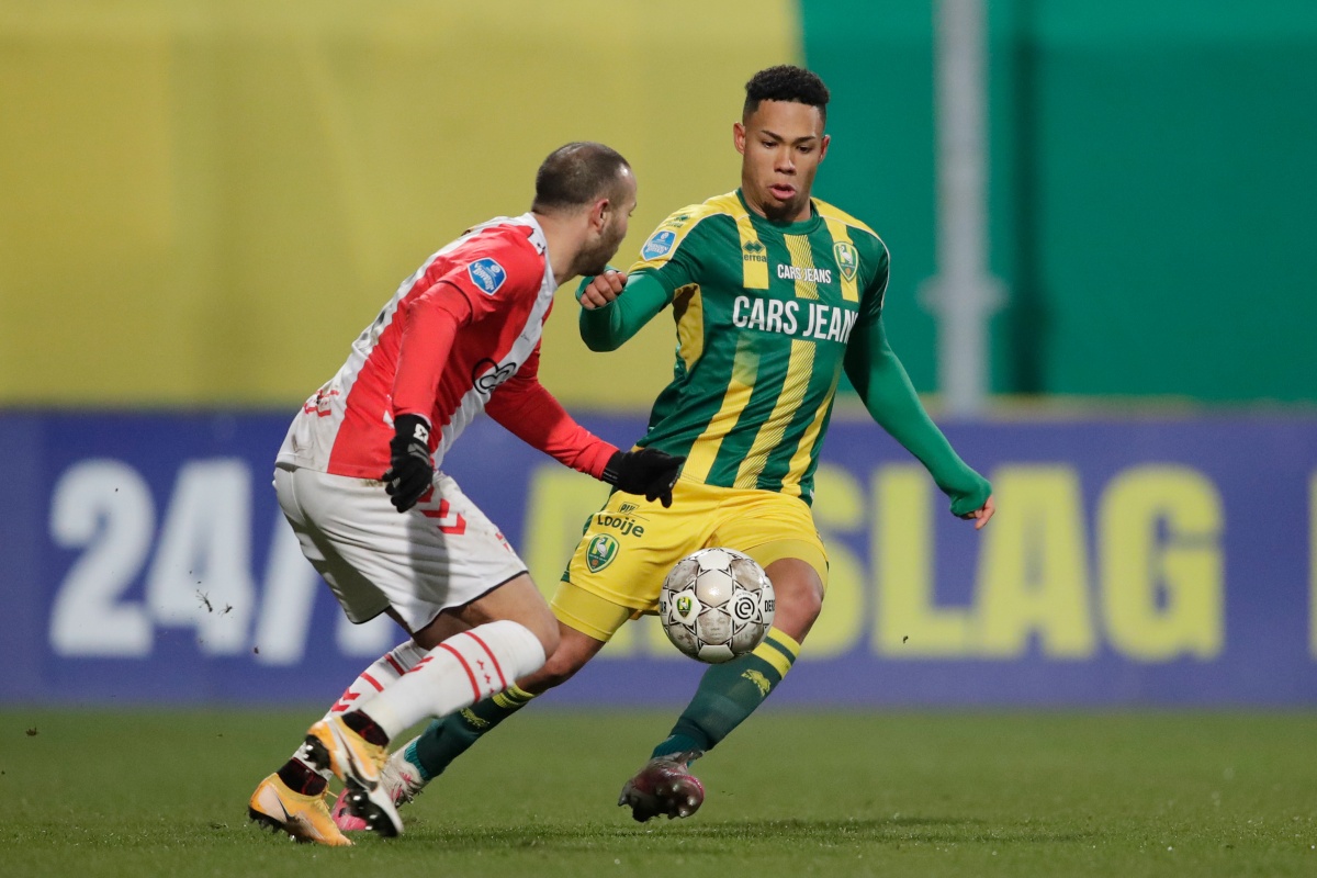 凭借着出色 凭借着出色