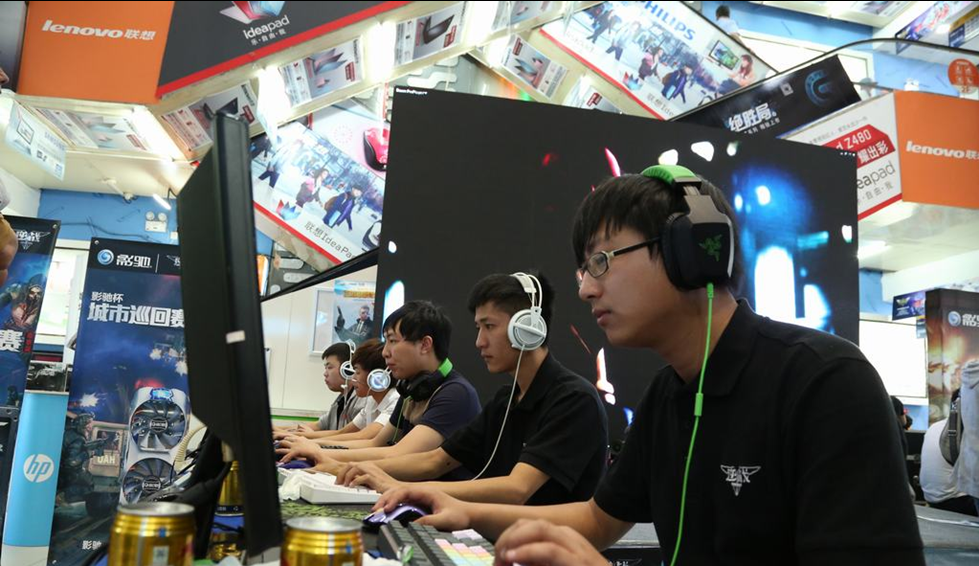 发外界对他 发外界对他